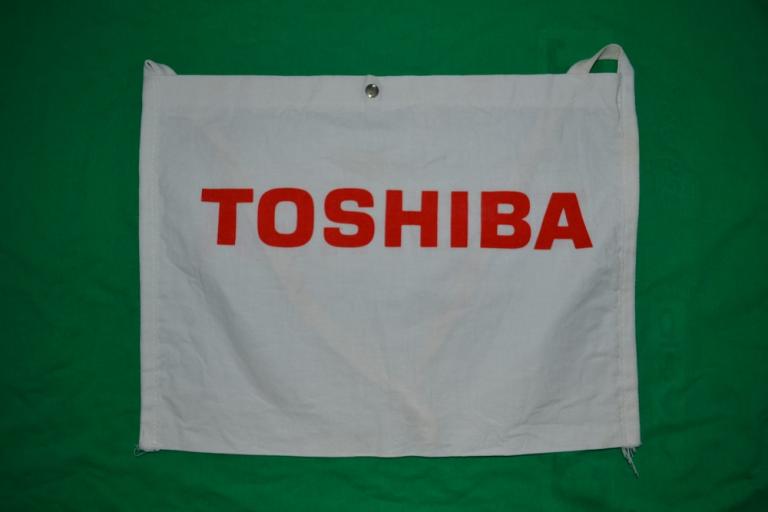 Toshiba 1990